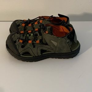 Northside Burke 4.0 Closed Toe Sandals - Olive Green Orange Little Kid 13 Casual